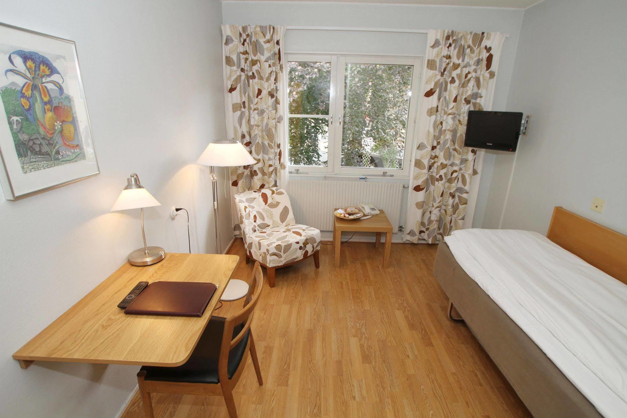 Nynaesgarden Hotell & Konferens ニーネスハムン エクステリア 写真